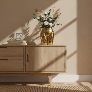 GOLD CERAMIC BODY VASE